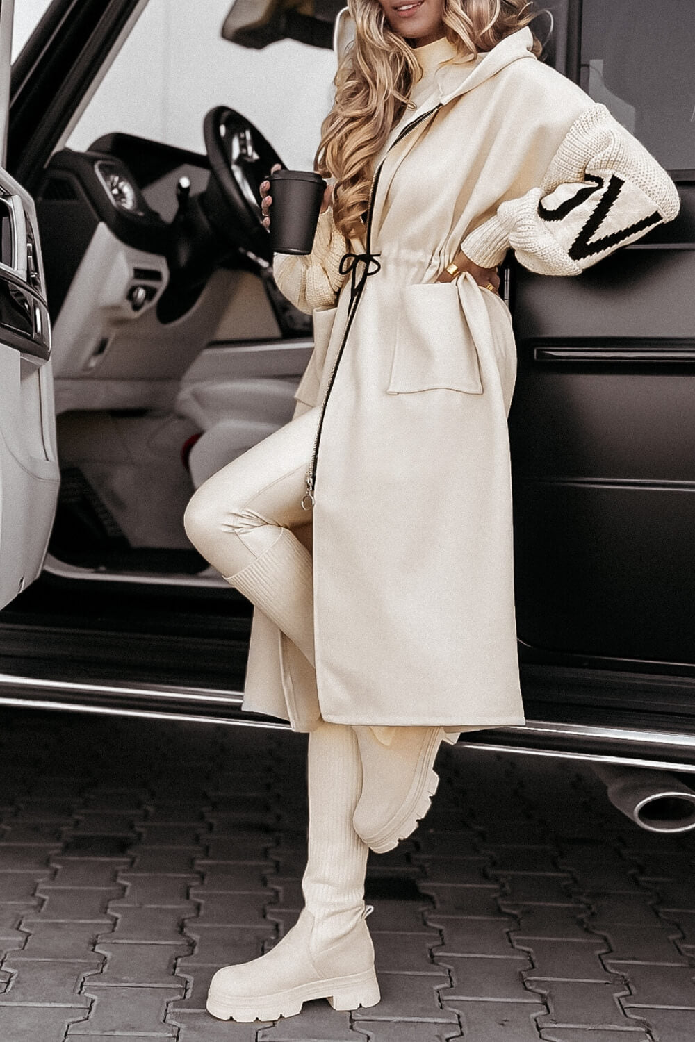 Amélie™ | Women's Coat with Knitted Sleeves